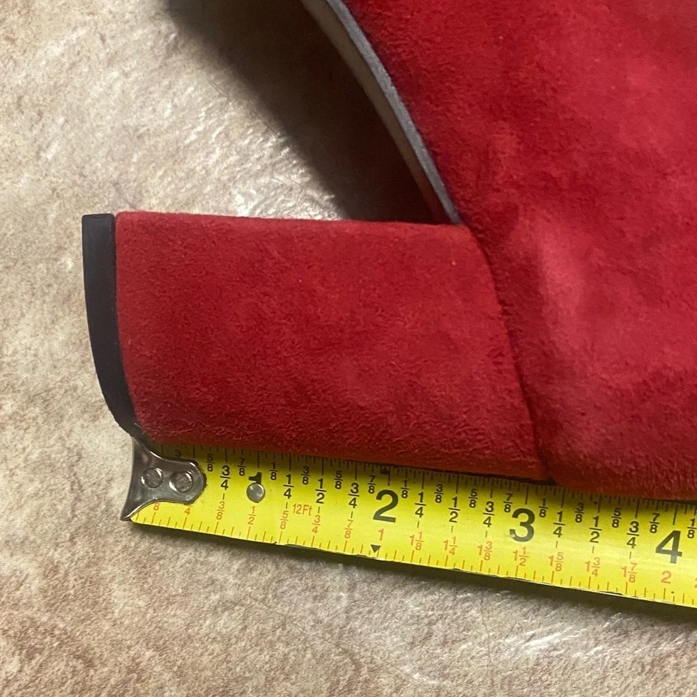 AEROSOLES elegant red